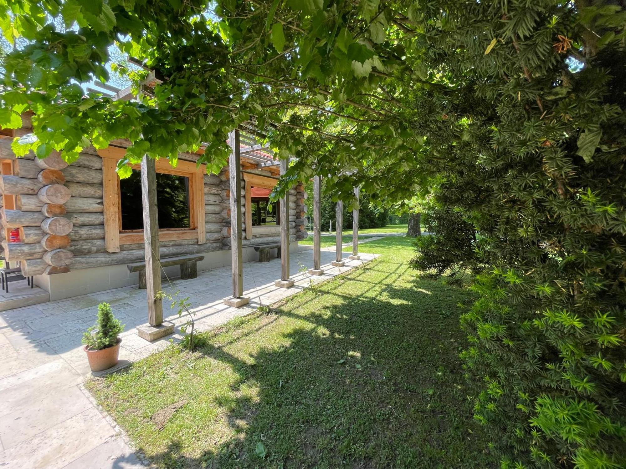 Appartement Kastelo Teraso Zalacsány Eksteriør billede